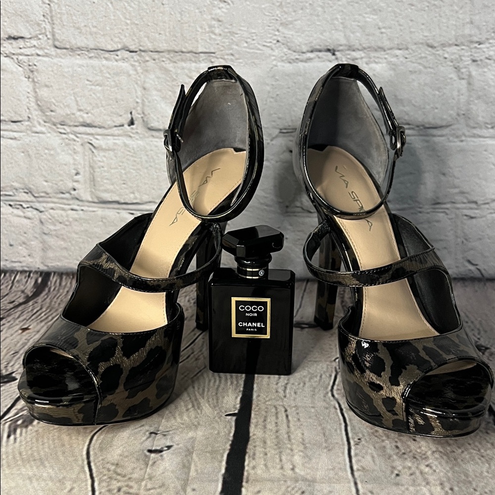 * Via Spiga Black and Brown Leopard Print Heels Patent Leather 👠